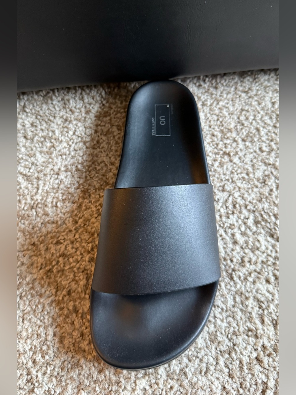 Urban Outfitters Black Slide Sandals - Sleek Single-Band Design